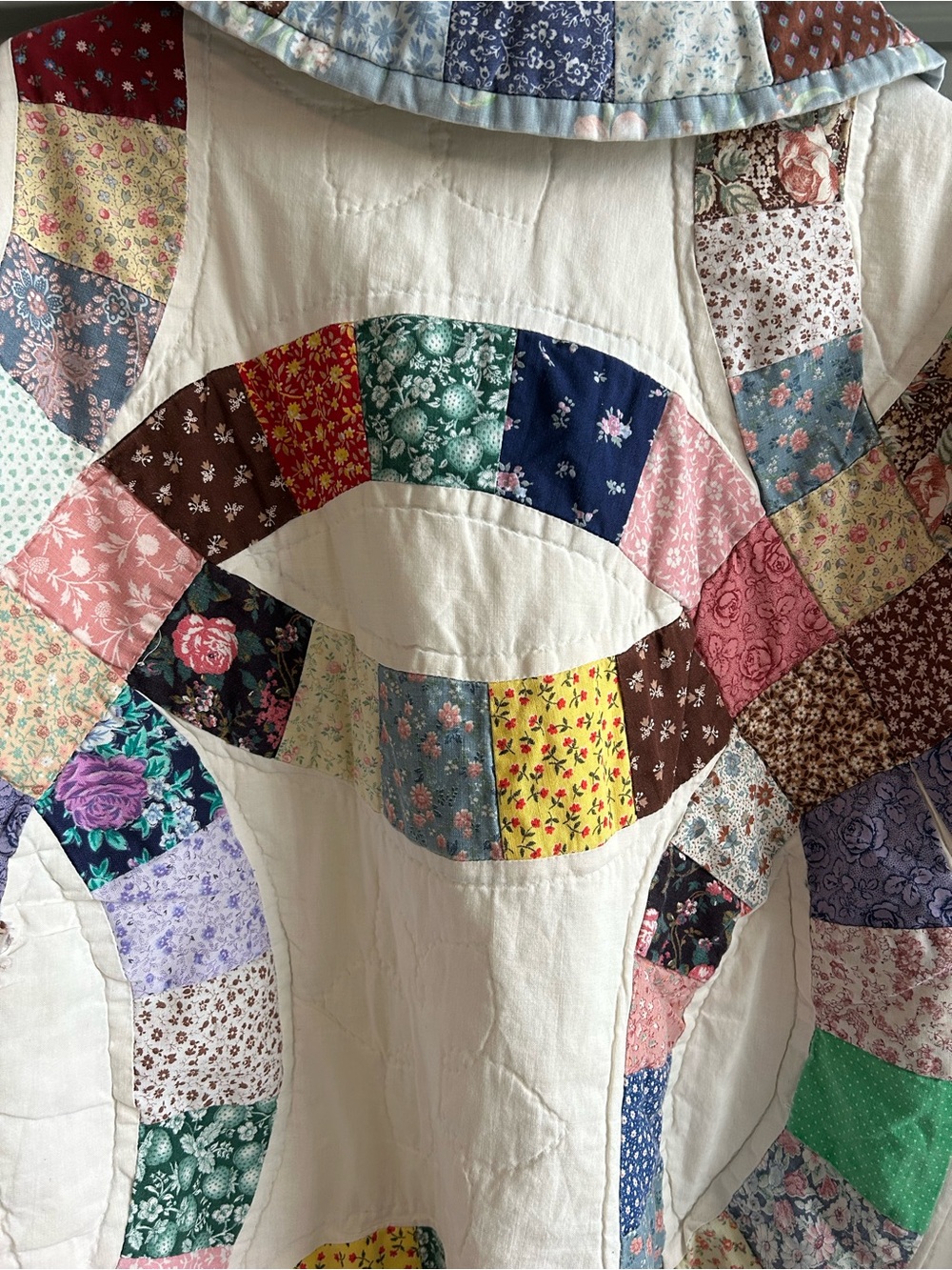 Handmade by me double wedding ring quilted jacket - Picture 4 of 8